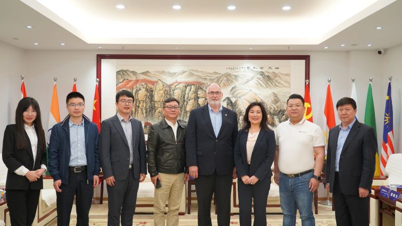 熱烈歡迎 || 美國堪薩斯州代表團(tuán)一行到訪乾坤環(huán)保參觀交流